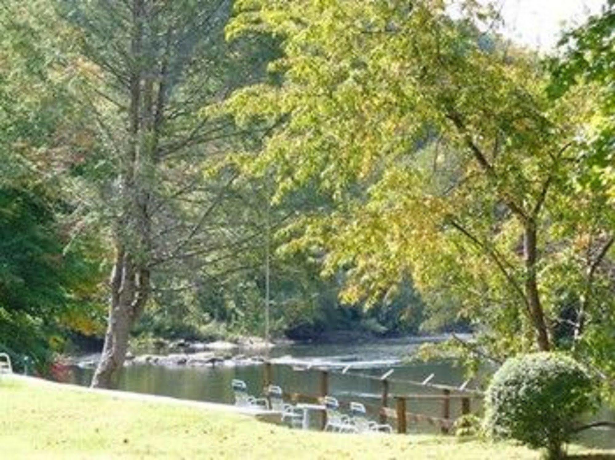 Riverbend Lodging Bryson City Facilities photo