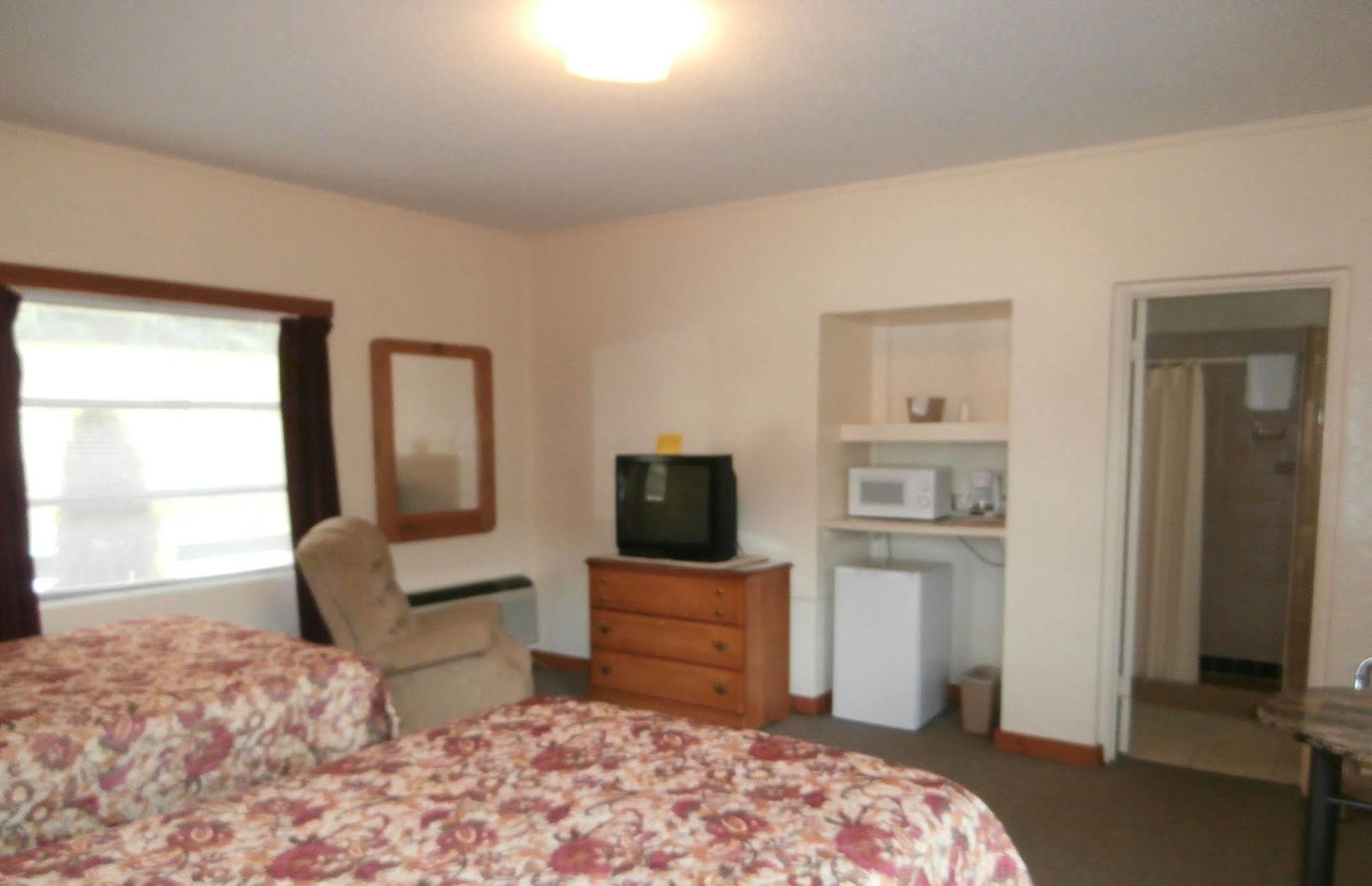 Riverbend Lodging Bryson City Exterior photo