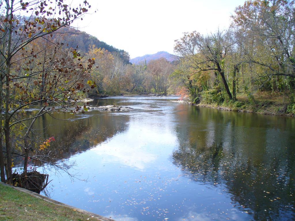 Riverbend Lodging Bryson City Exterior photo